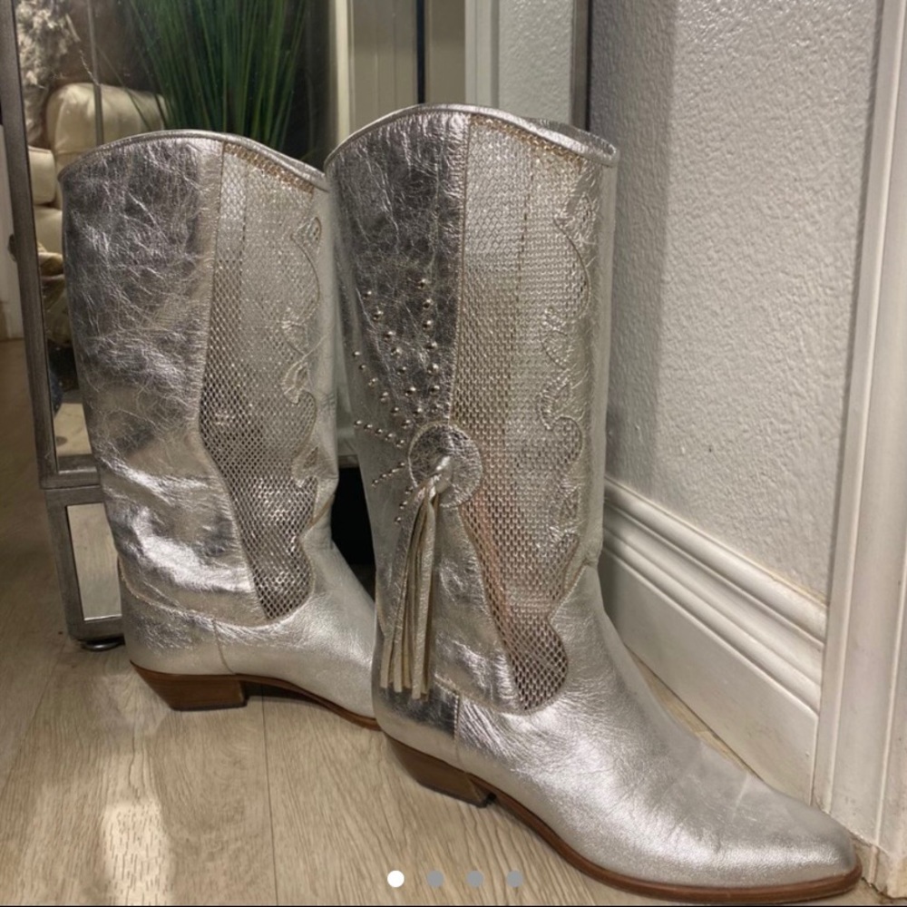 Silver Lenni Boots with tassles